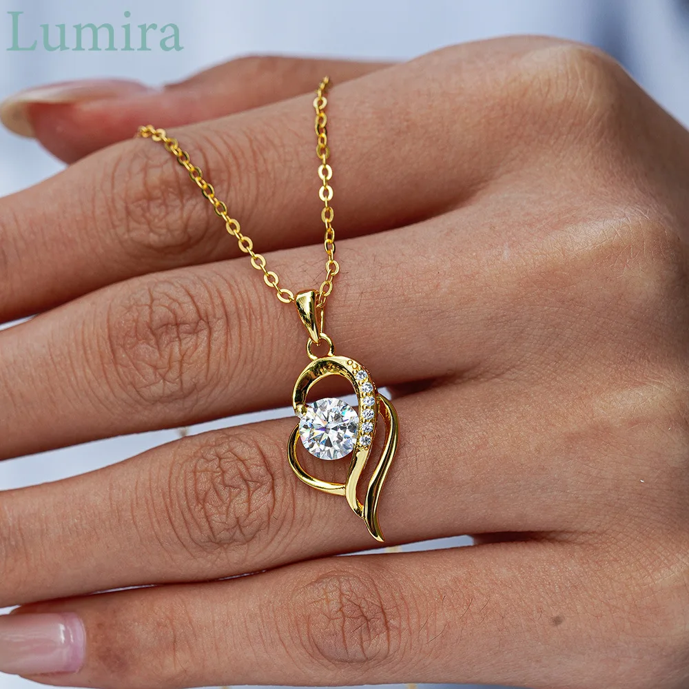 

Lumia Irregular Collarbone Chain Pendant with Moissanite in 18K Gold Necklace for Women Wedding Charm Fine Jewelry Gift