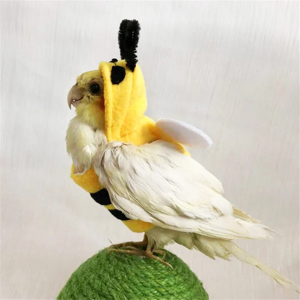 Funny Bee Shaped Birds Clothes Flying Suit Parrots Costume Cosplay Winter Warm Hat Hooded Pet Accessories for Parakeet Cockatiel