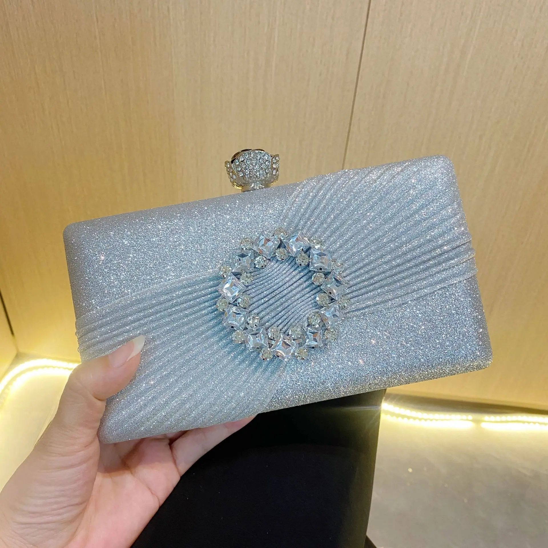 Ruched Women Evening Bags Diamonds Party Sequined Handbags with Chain Shoulder Day Clutch Metal Flower Purse Bling Shoulder Bags