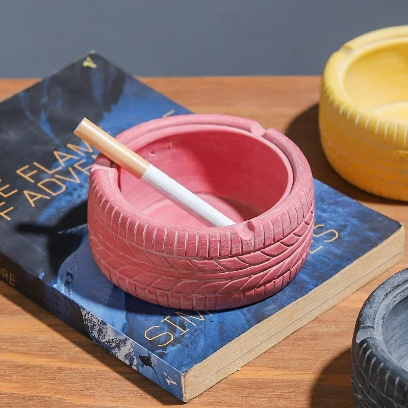 Used Tire Resin Ashtray Creative Home Living Room Bar Desktop Decorative Portable Ashtray Anti-Scalding Cigarette Holder