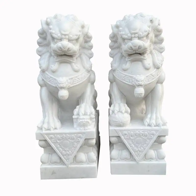 

Lion, a pair, marble, natural, carved, villa