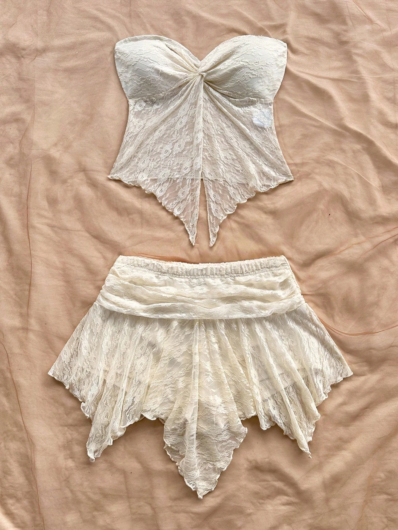 

Women 2 Piece Lace Set Strapless Twist Front Crop Top Asymmetrical Hem Mini Skirt Set