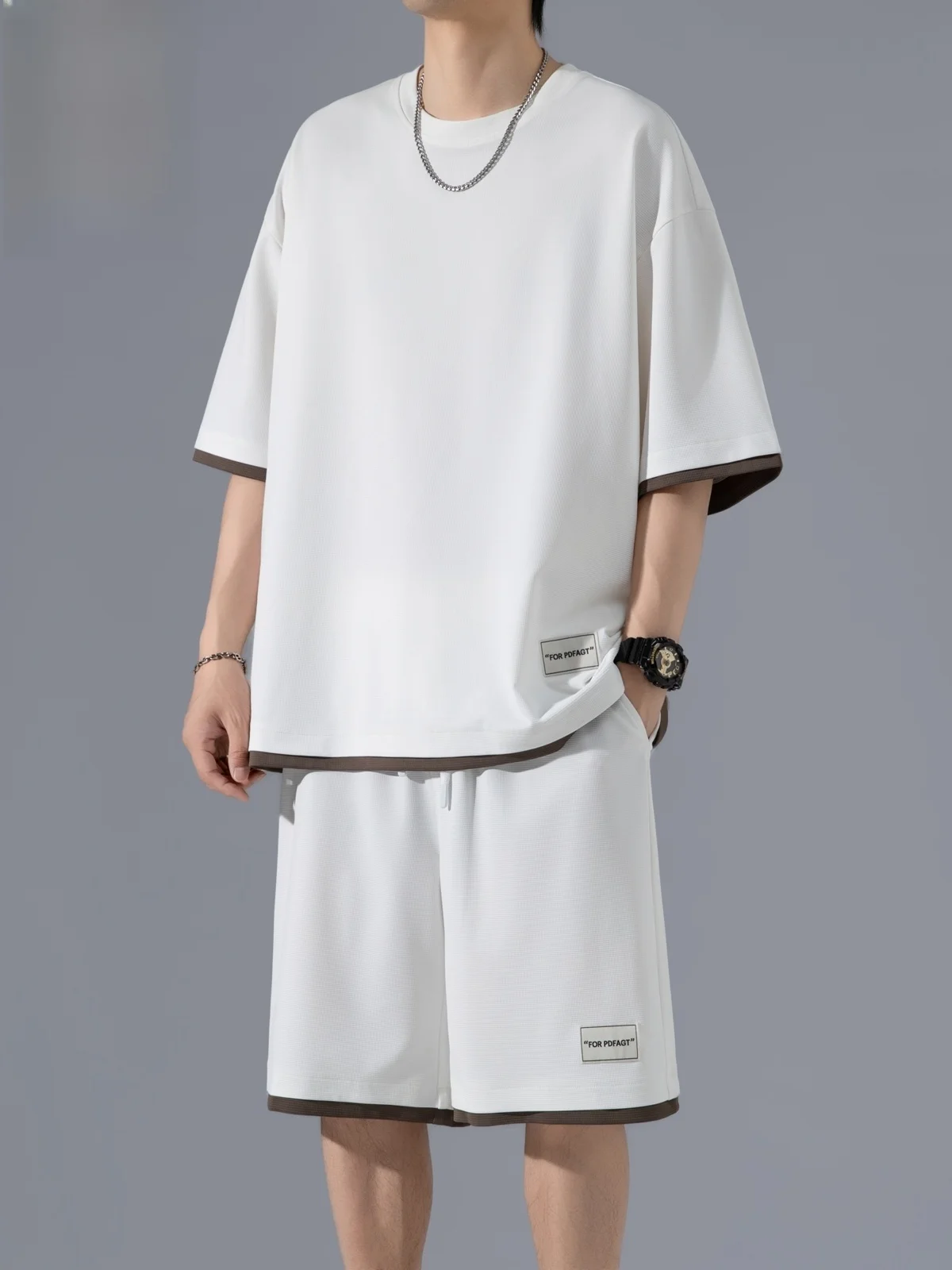 

Men's Casual Sportswear Set ort Sve T-irt And Five-Quarter Pants Two-Piece Suit Polyester And Spandex Blend