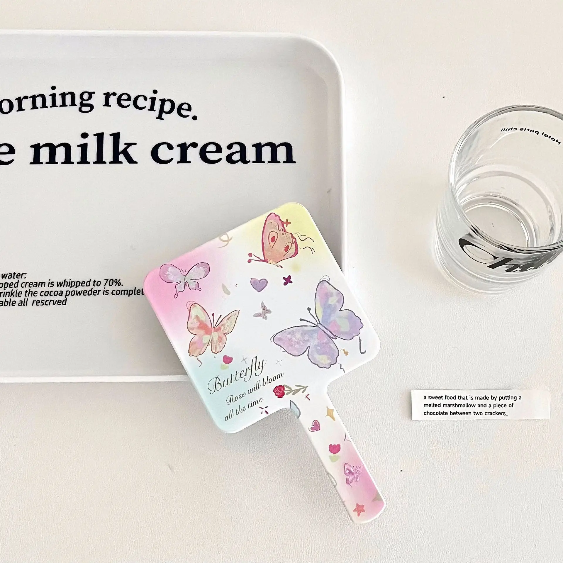 High-definition-Cartoon Handheld Spiegel Tragbare Kompakte Design Frauen Schönheit Make-Up Spiegel Mädchen Studentenwohnheim Kleinen Spiegel