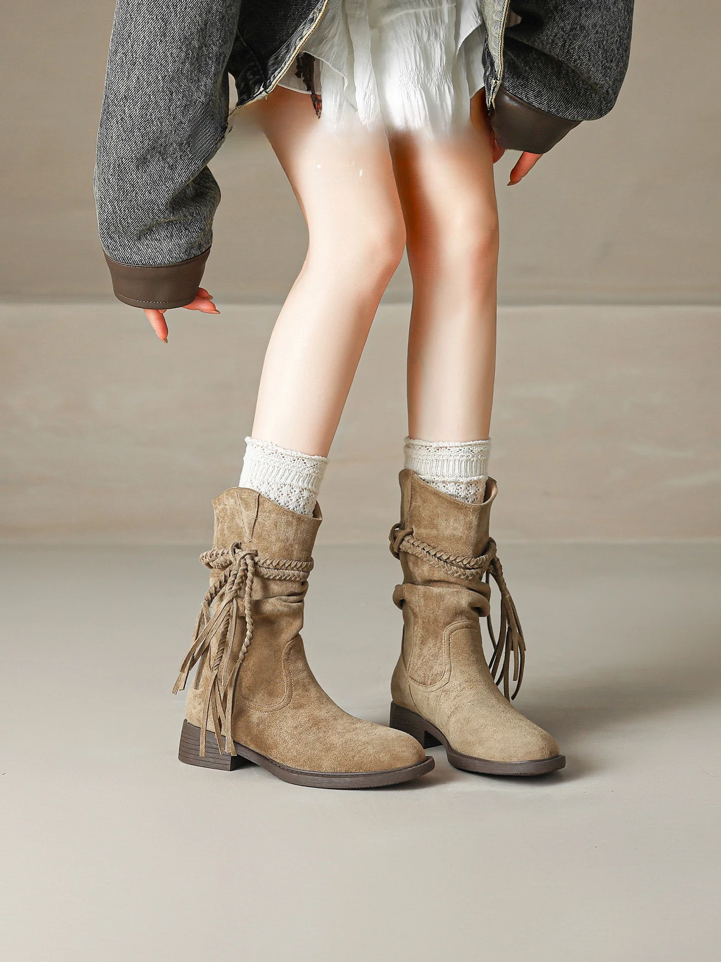 bottes-courtes-retro-style-western-pour-femme-bottes-de-chevalier-a-franges-bottes-de-cowboy-style-post-apocalyptique-bout-rond-talon-moyen-semelle-en-caoutchouc