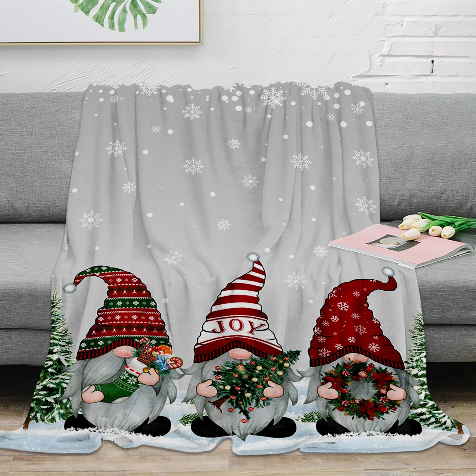 

Christmas Winter Snowflake Gnome Throw Blanket for Sofa Christmas Decoration Bedspread Portable Microfiber Flannel Blanket