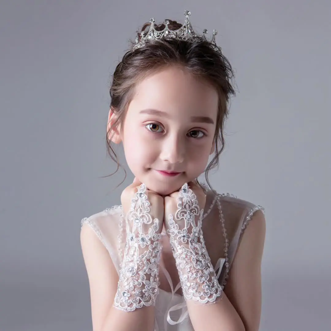 2019 Fashion Beauty Girl Red White Fingerless Wedding Gloves Lace Beaded For Bridal Wedding Accessories Stage Performance