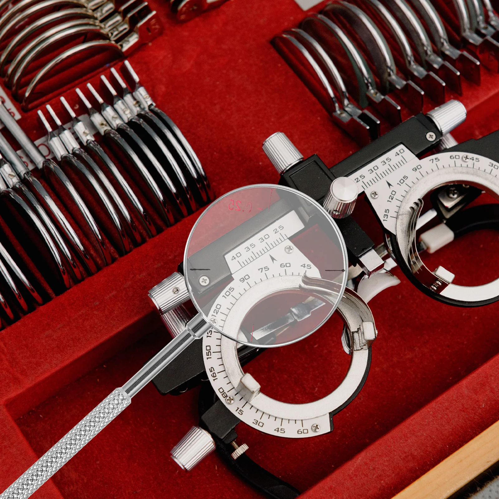 

2Pcs Optometry Cross Cylinder Lens Tool Set High Quality Copper Glass Round Optical Instruments Diopters Kit Astigmatism