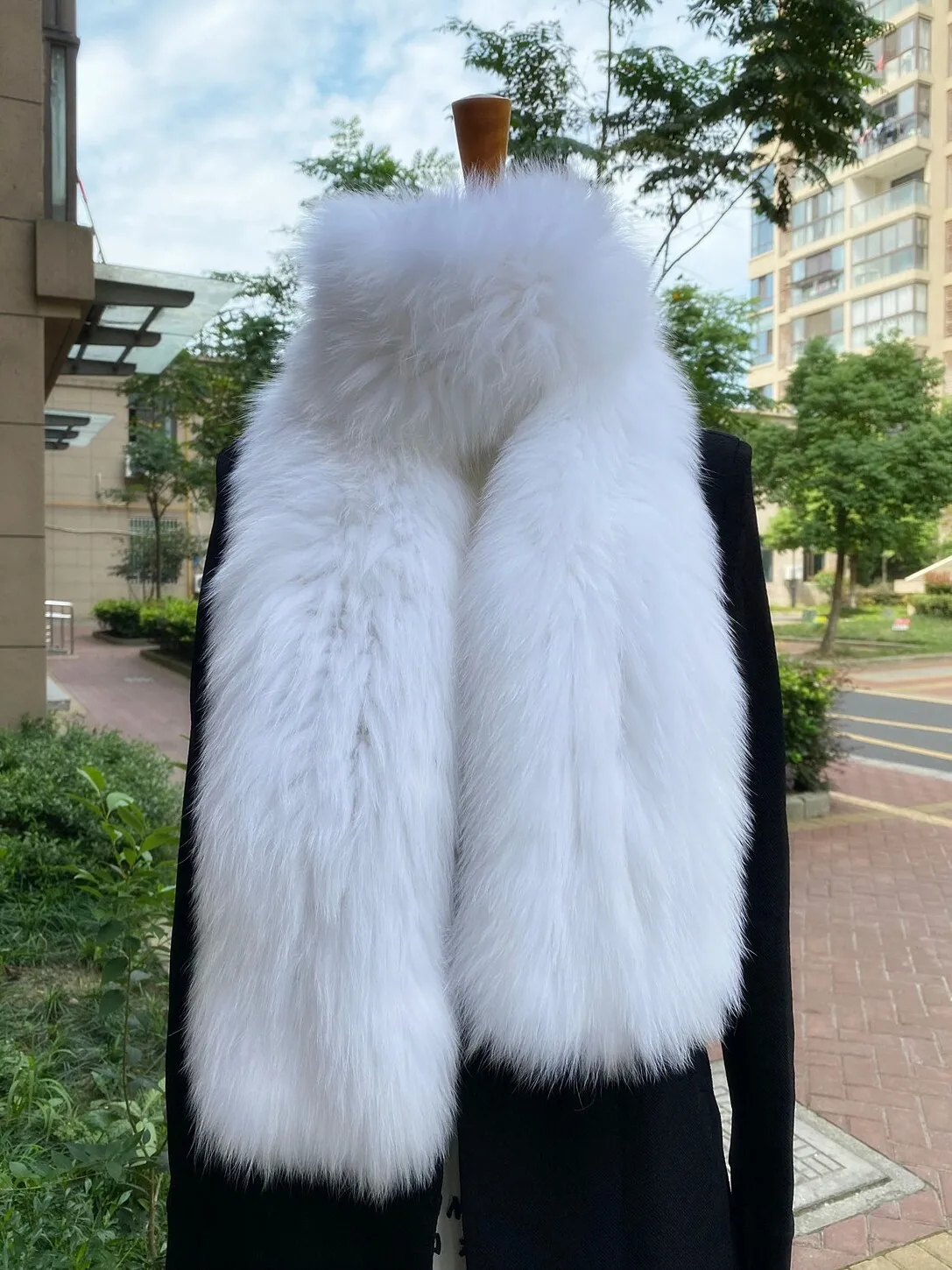 

Новый роскошный шарф из лисьего меха, очень длинный вязаный меховой воротник, теплый для осени и зимы, удлиненный шарф из натурального меха для женщин.