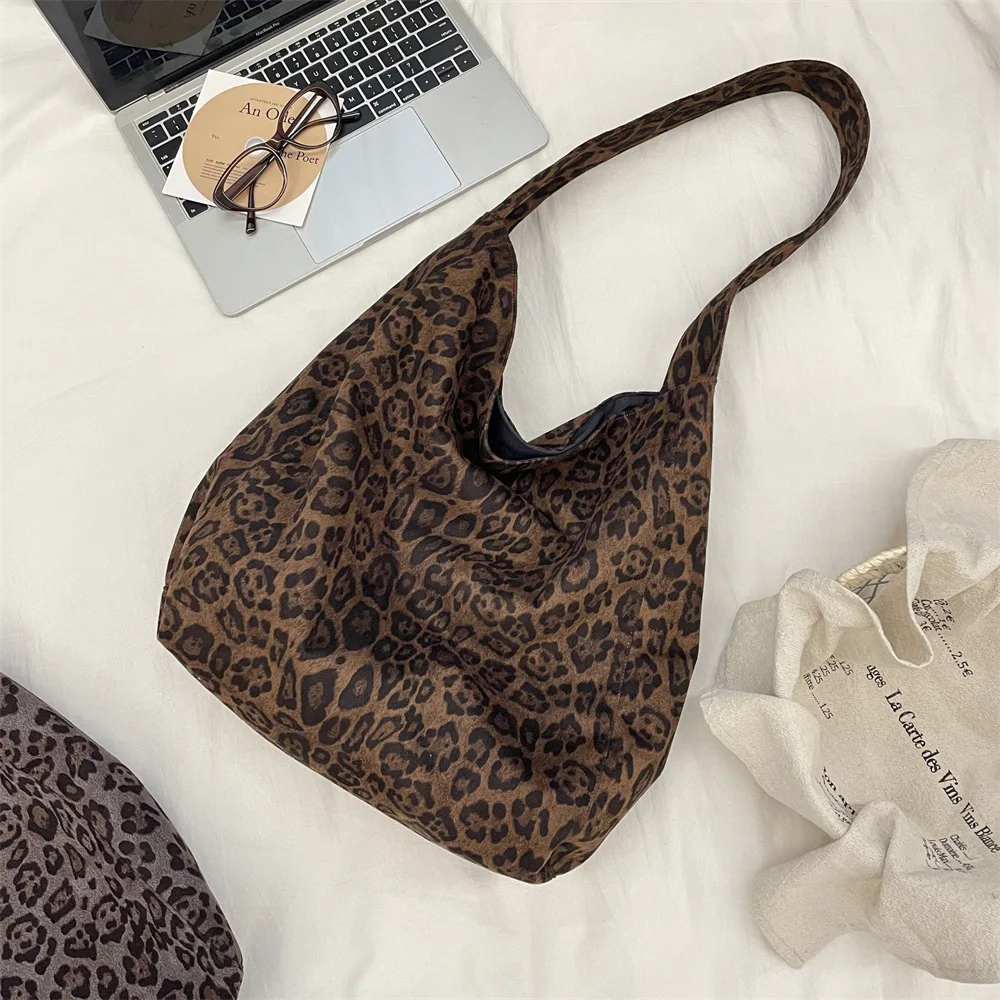 Neue 2025 Frühherbst Wildleder Leopardenmuster Schultertasche Nischen-Mode-Design Geräumige Trendige Damen-Tragetasche für Ausflüge und Einkäufe – Detail 9