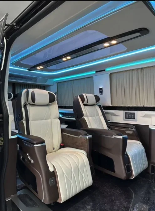 

Светодиодный потолочный светильник Limo на крыше для Mercedes Vito/Sprinter Commercial Executive Auto Interior Van Design