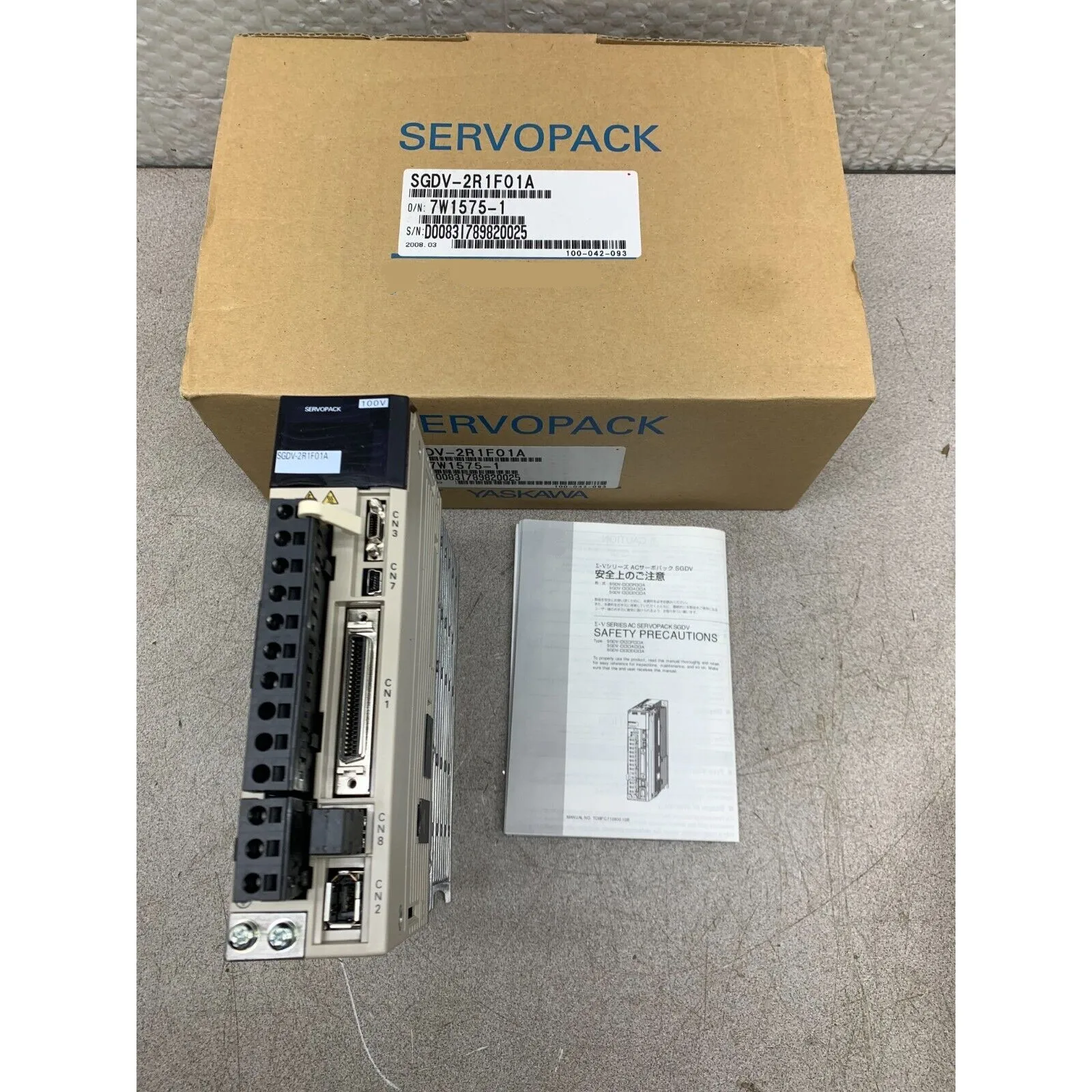 New in Box SGDV-2R1F01A Servo Drive PLC PAC & Dedicated Controllers SERVO MOTOR