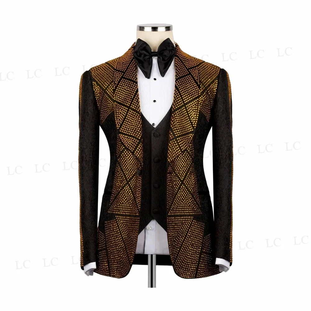 3 Pieces Men Suits Blazer Vest Pants One Button Beads Gold Luxury Wide Lapel Slim Formal Prom Wedding Groom Custom Plus Size