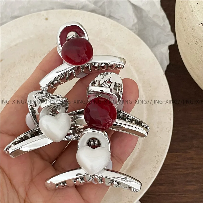 Fashion personality, mirror silver cross bangs small grab clip, cute red round hairpin love hair grab new model