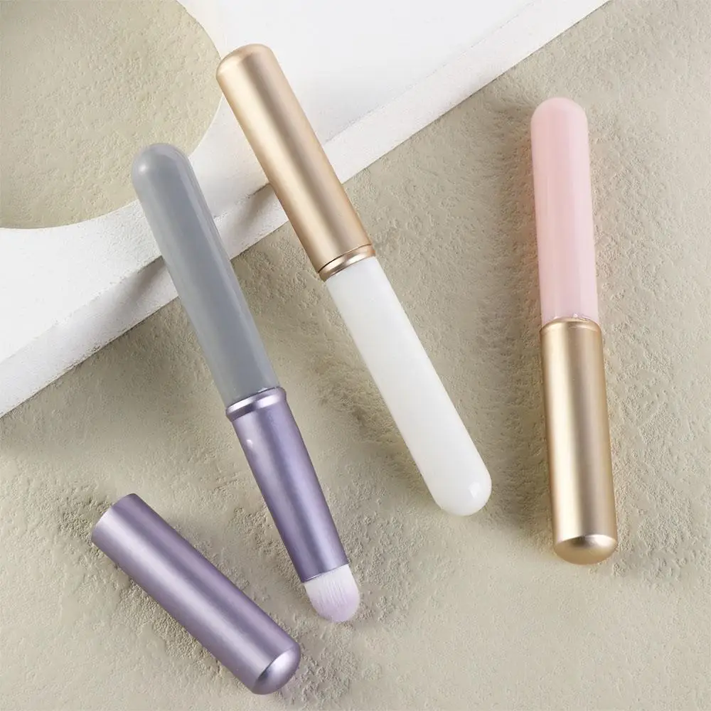 تستخدم بشكل متكرر فرشاة الشفاه متعددة الأغراض المهنية مستديرة رئيس فرشاة خافي عيوب صغيرة تغطية قوية أدوات ماكياج المحمولة النساء