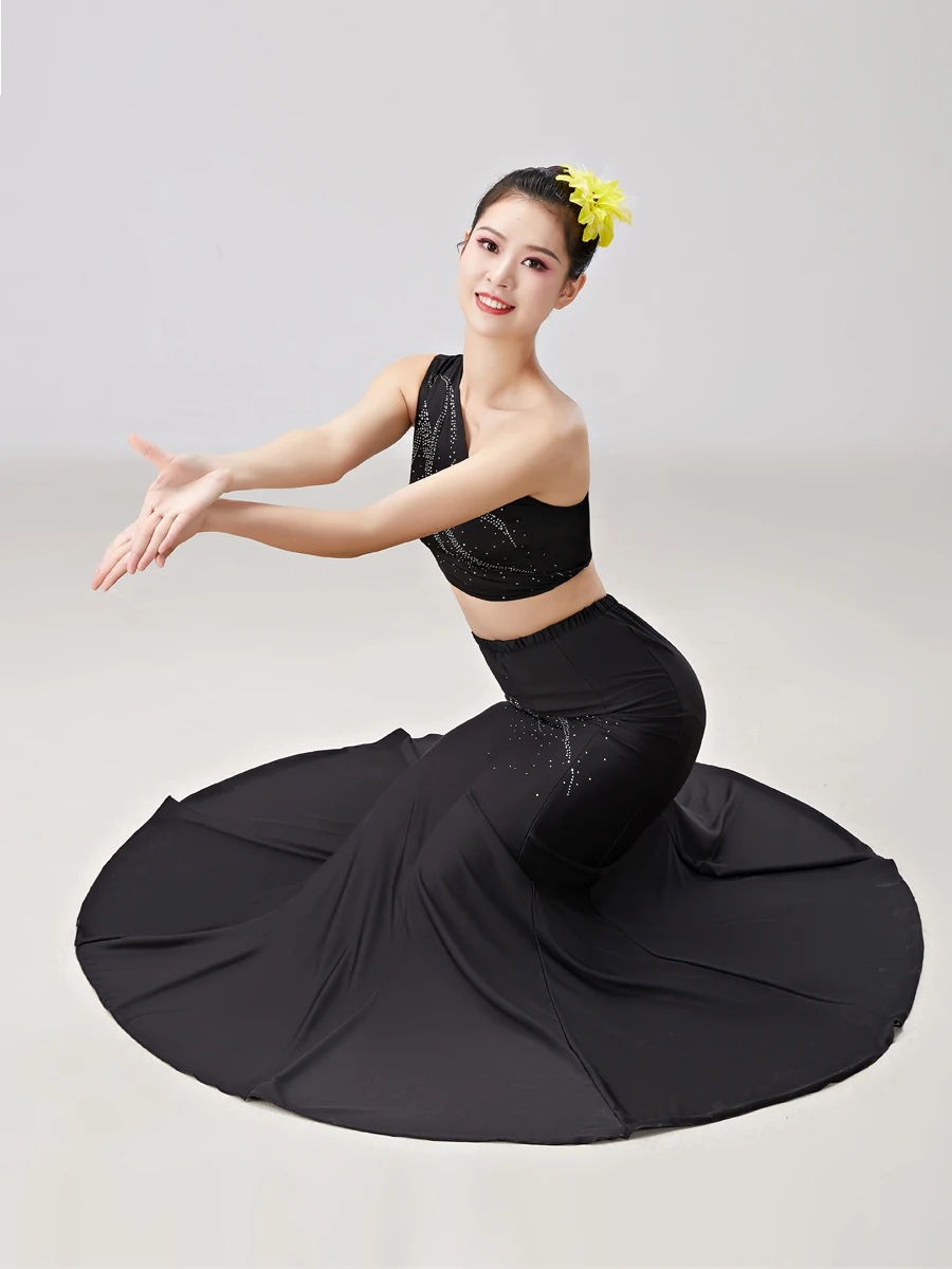 Vrouw Dai Danskostuums Nationale Hmong Dans Fishtail Pauw Danser Kleding Traditionele Minderheid Pauw Stage Performance