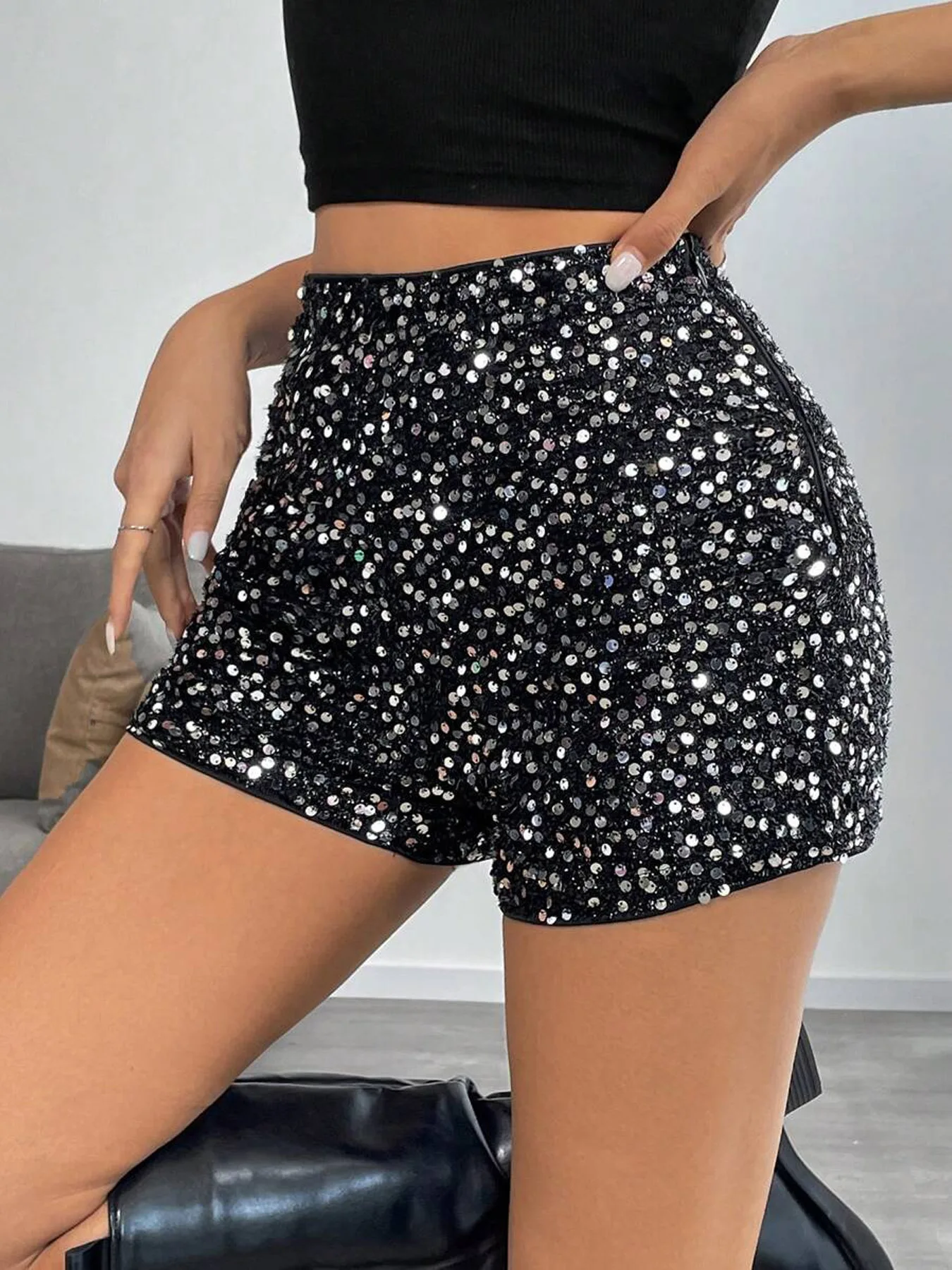 Women Sequins Black Low Rise Shorts Y2K Sexy Skinny Mini Shorts Summer Fashion Party Clubwear Costume Bottoms