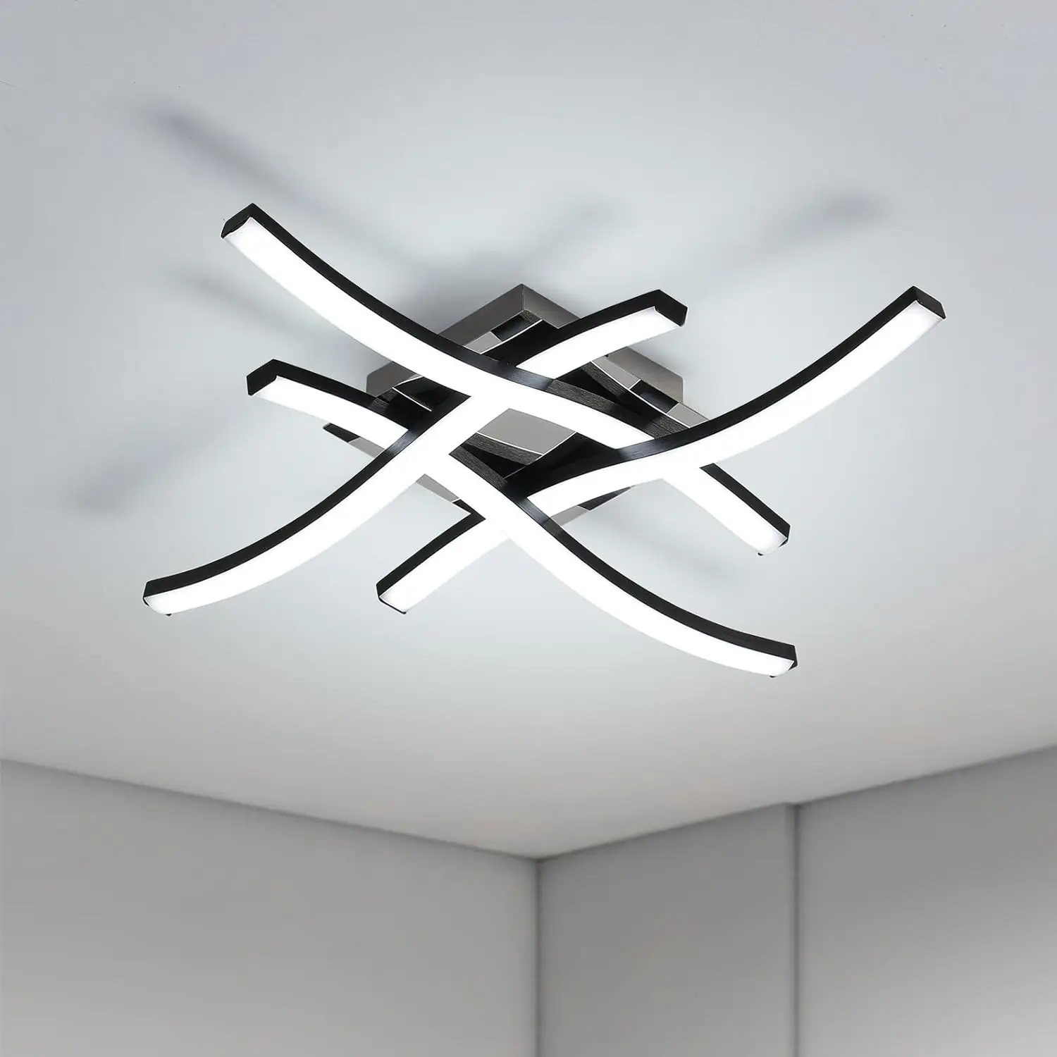 Plafonnier LED moderne, plafonnier créatif noir 24W, lumière blanche froide 6500K, plafonnier ondulé en acrylique à 4 ampoules