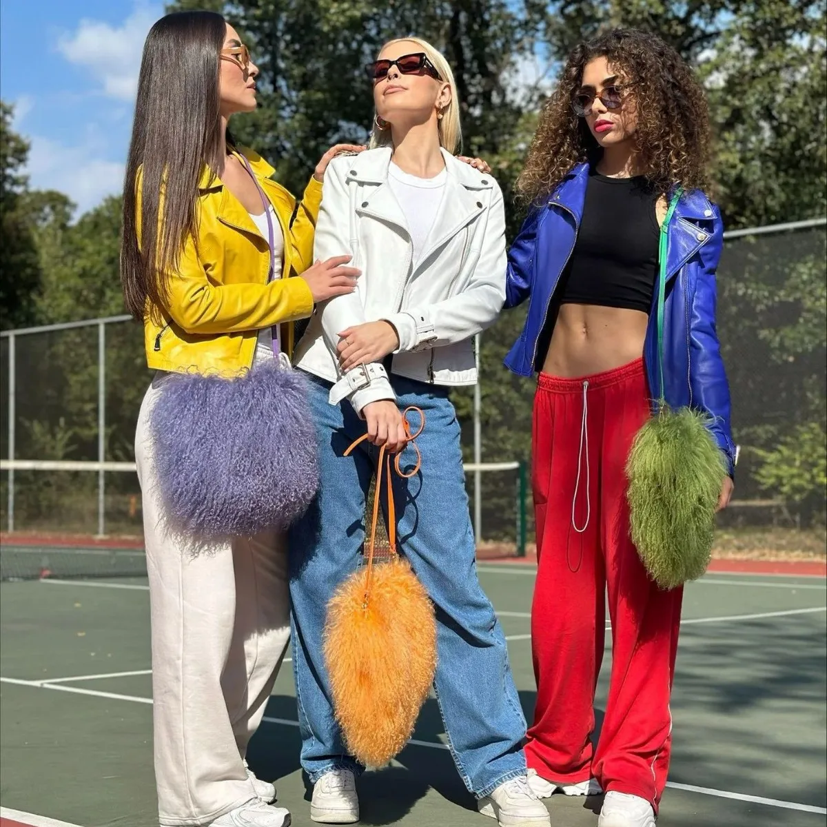 

Women Fashion Faux Mongolia Sheep Fur handbags Beach Faux Wool Fur Shoulder Bag Ladies Faux Furs Handbag Luxury Crossbody Bags