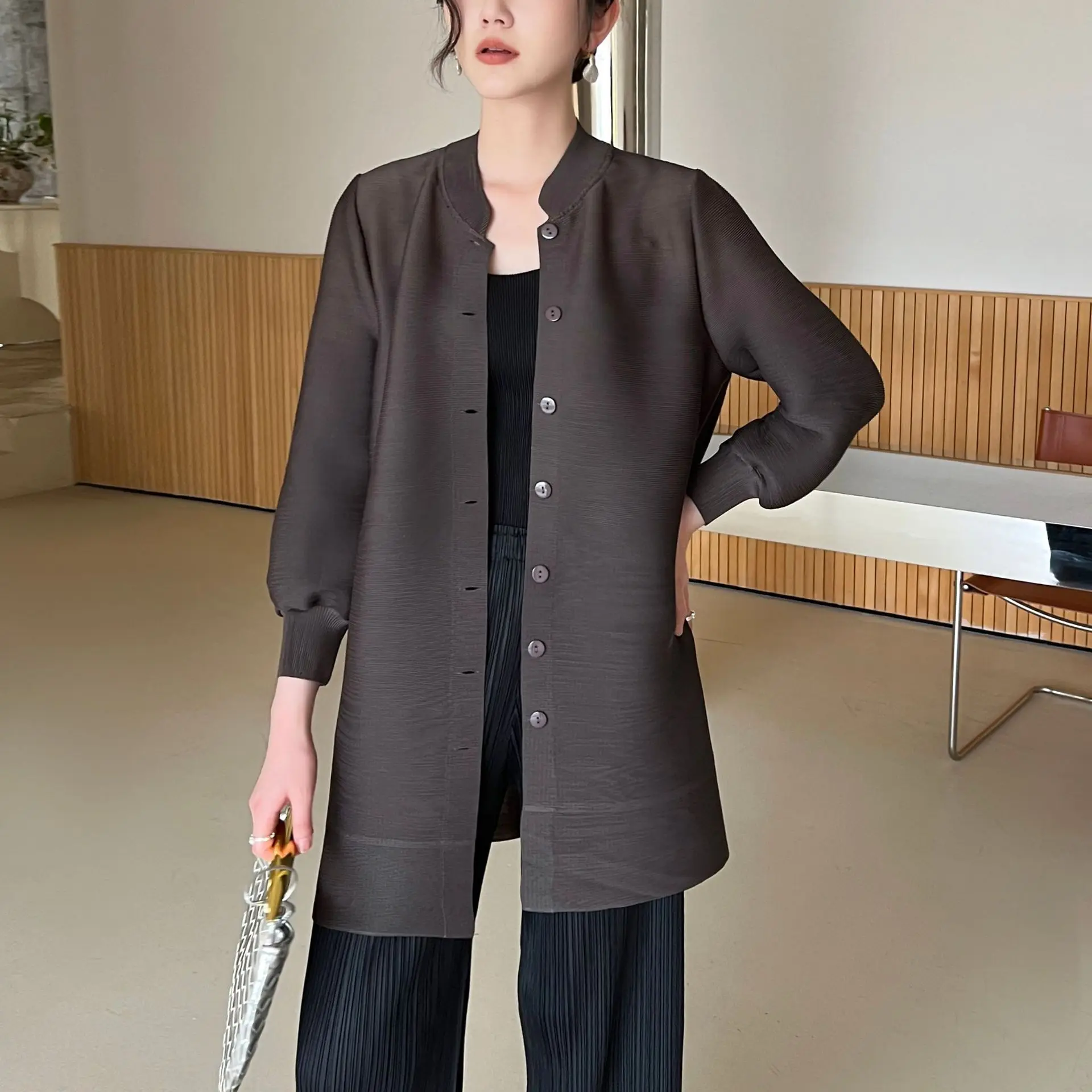 Miyake Fold 2025 Autumn Spring New High End Fold Fashion Casual Style Pleat Long Sleeve Large Loose Pleated Medium Length Coat