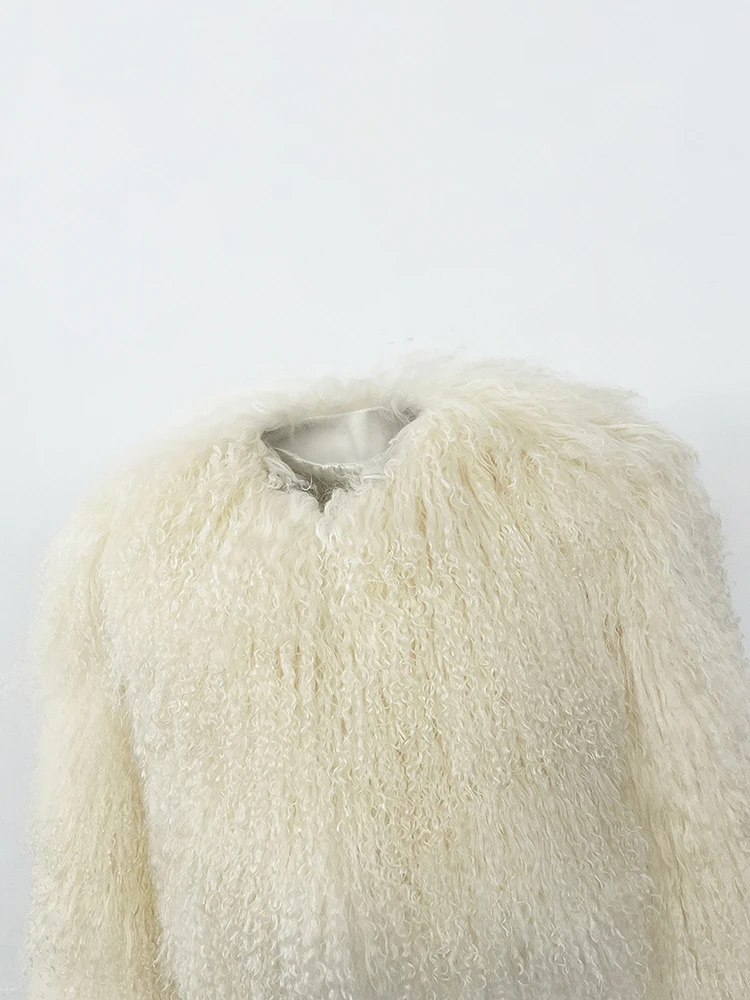 سترة نسائية من فراء الأغنام منغوليا الطبيعية لعام 2025 ملابس شتوية جديدة معطف فرو حقيقي قصير برقبة دائرية وأكمام طويلة