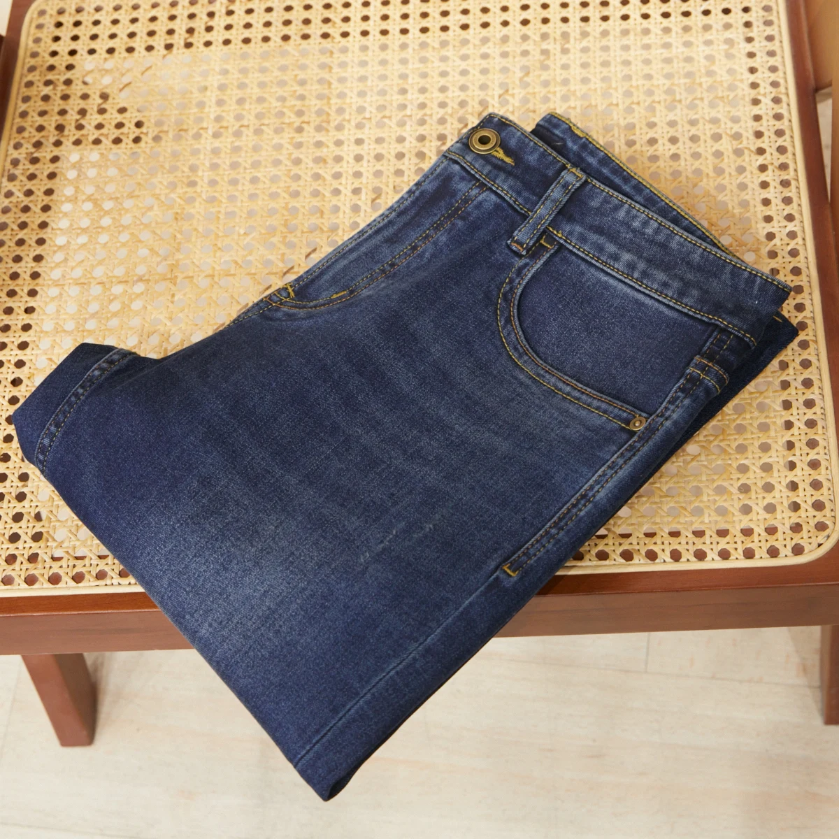 

Winter Thickened Straight Leg Men's Jeans Fleece Washed Denim Pants Quality Good Cow Offline Fashionable Casual Trousers