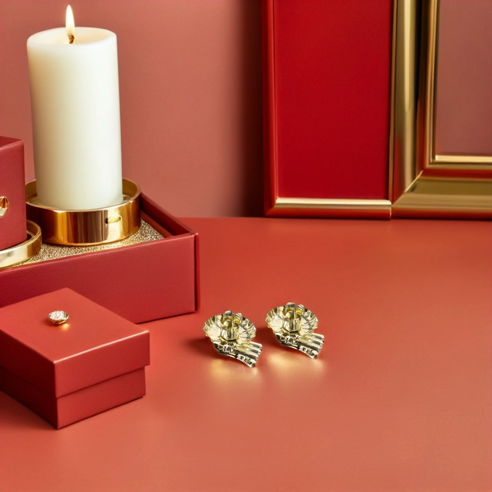 

24Pcs Flower Shaped Candlestick Holder Clips Metal Vintage Candlestick Holders for Wedding Party Table Centerpiece Christmas