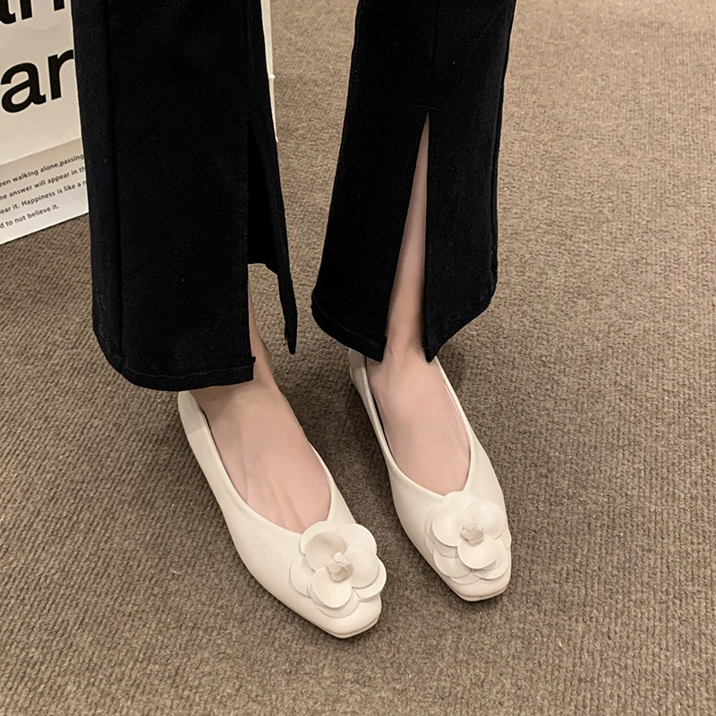 2024 New Solid Color Hot Selling Square Toe Camellia Flat Shoes Women's Comfortable Soft Sole Shallow Mouth Casual Loafers