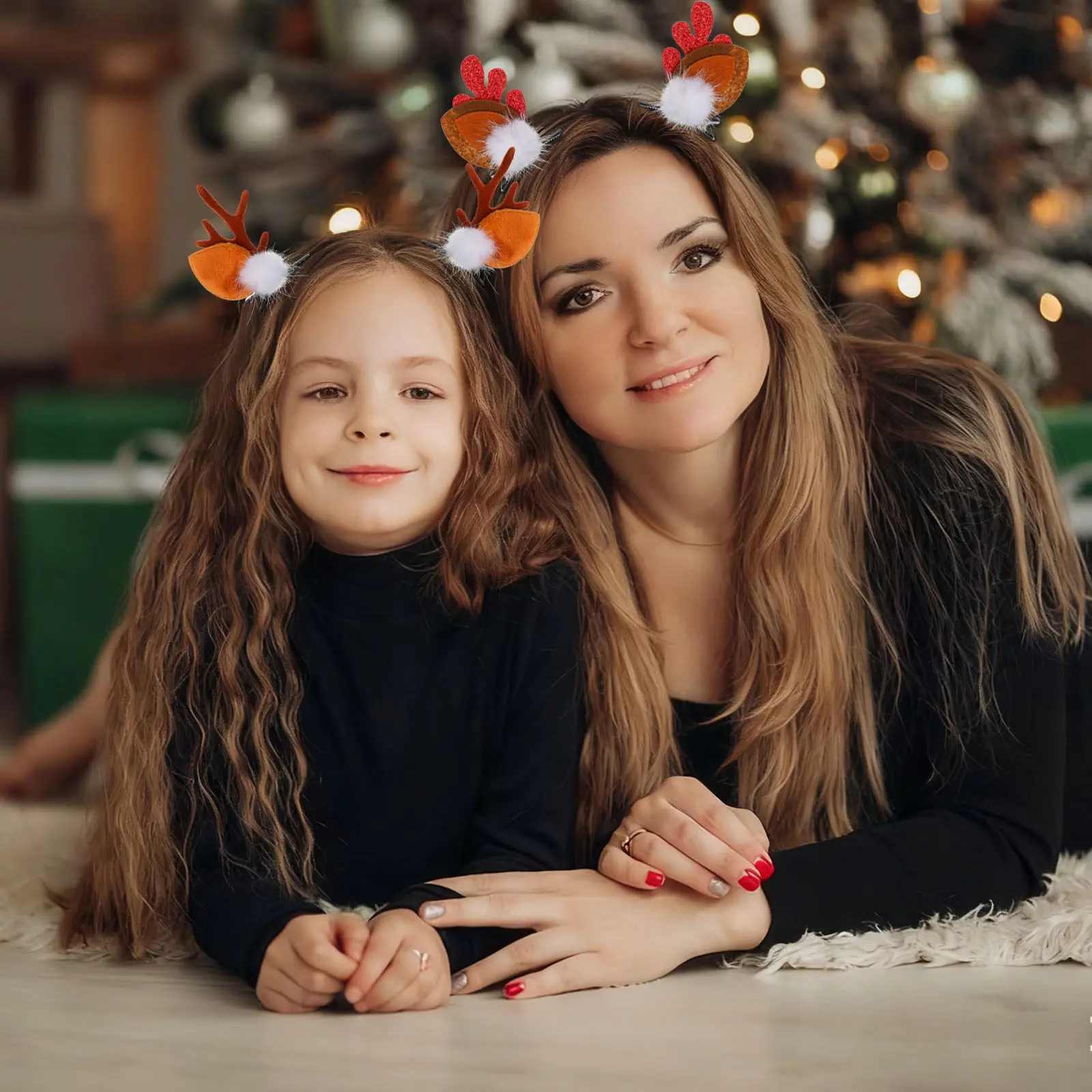 

4 пары праздничных аксессуаров для волос, милые рождественские украшения для девочек, яркие декоративные заколки, идеальный подарок для семьи и друзей