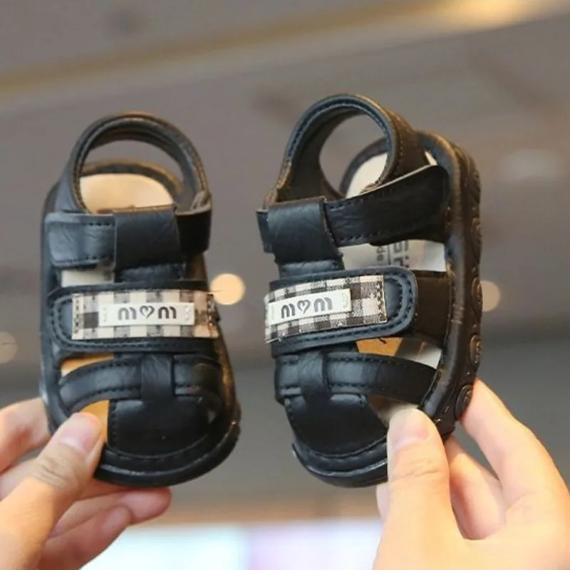 

New Summer Baby Walking Sandals Soft Sole Anti-Slip Squeaky Closed Toe Casual Korean Style for Boys and Girls