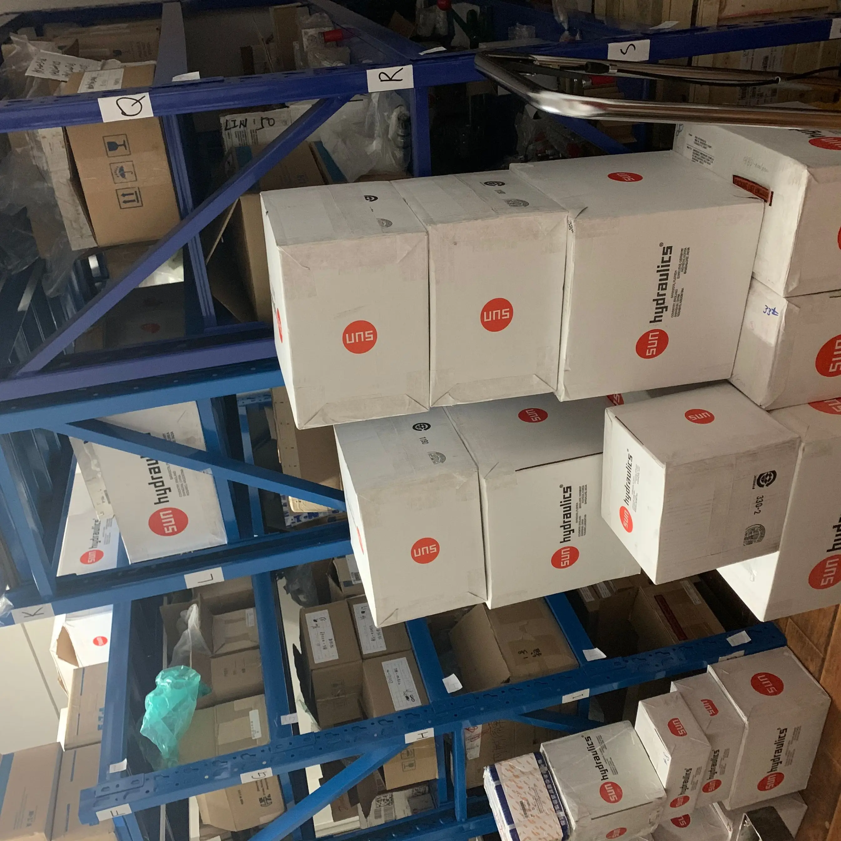 วาล์วตรวจสอบแบบไหลตรงจากจมูกไปด้านข้าง CXJA-XFN CXJAXFN SUN Hydraulics ของแท้จากสหรัฐอเมริกา HYDRAFORCE ea ton vic kers IH S