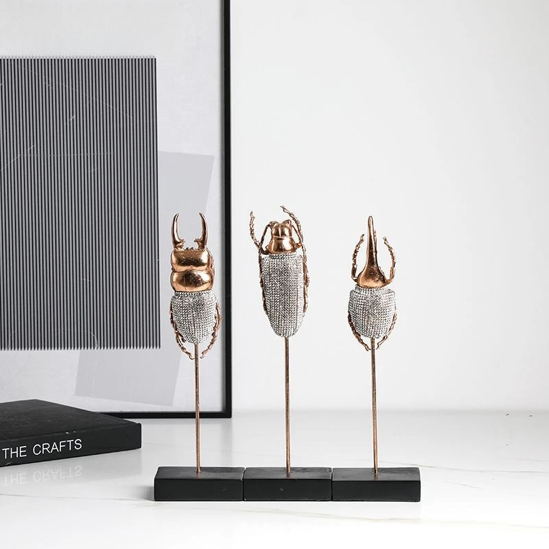 

Creative light luxury simple abstract silver beetle ornament, model hotel fashion desktop decoration crafts
