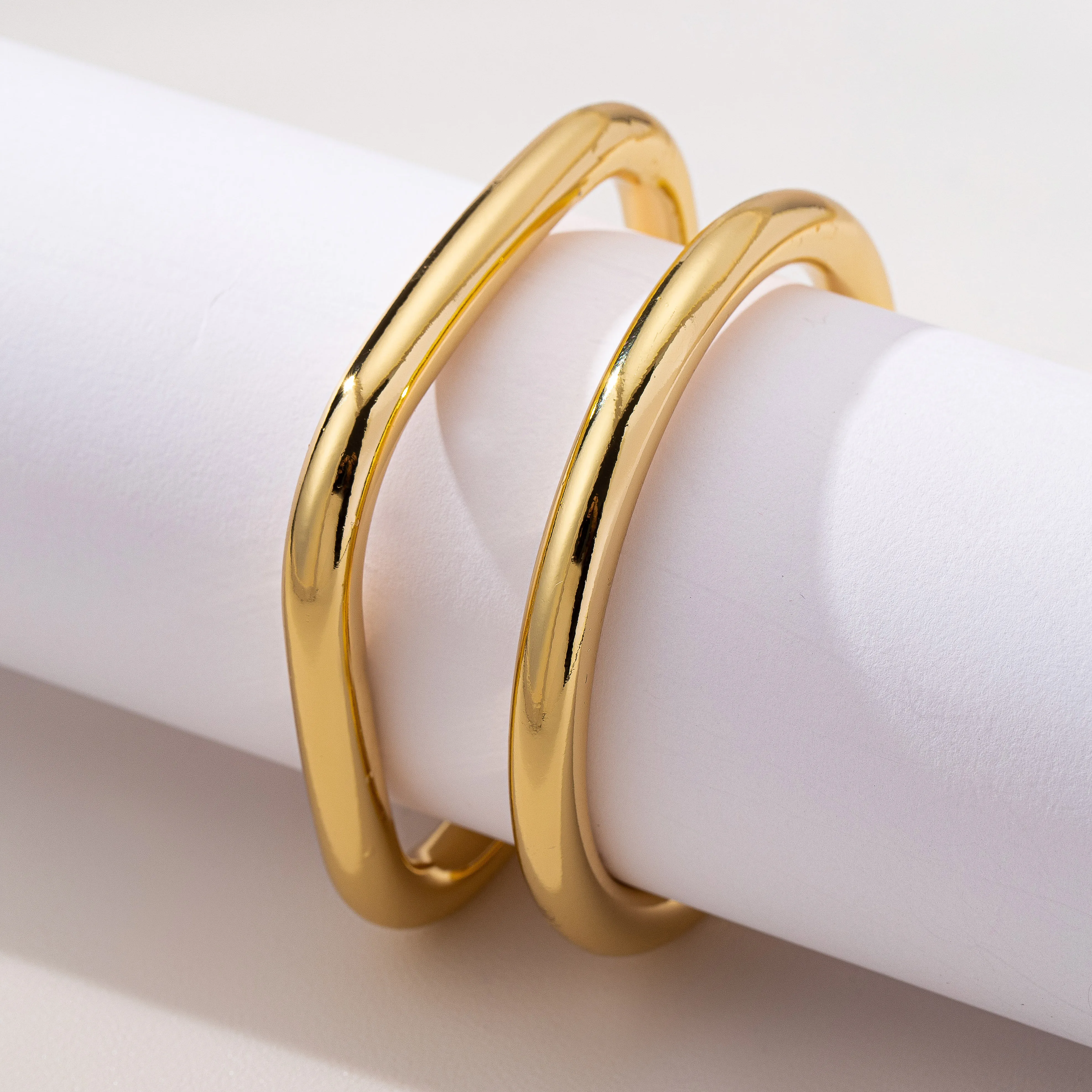 Fashionable charm square round geometric  bracelet set for vacation, beach travel jewelry