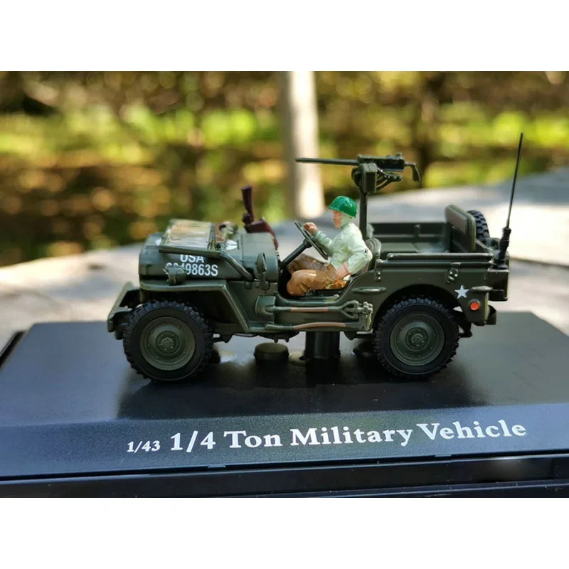 1:43 Scale  Military Vehicles Off-road Vehicles Simulation Alloy Car Model Diecast Toy Collectible Ornament Souvenir