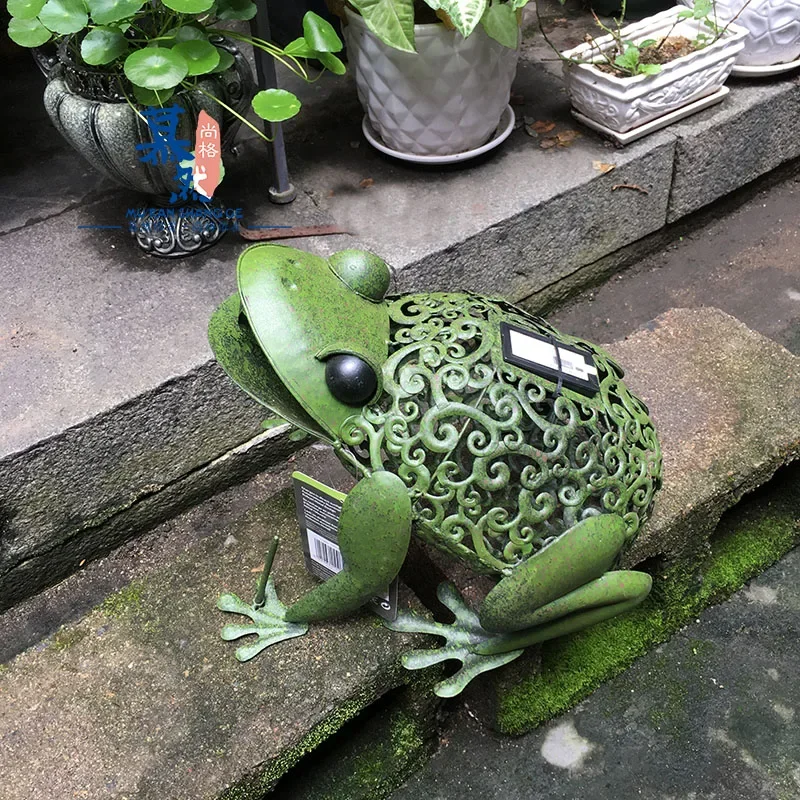 

Vintage Wrought Iron Solar Frog Ornaments Garden Courtyard Villas Creative Decorations Grassland Ornaments