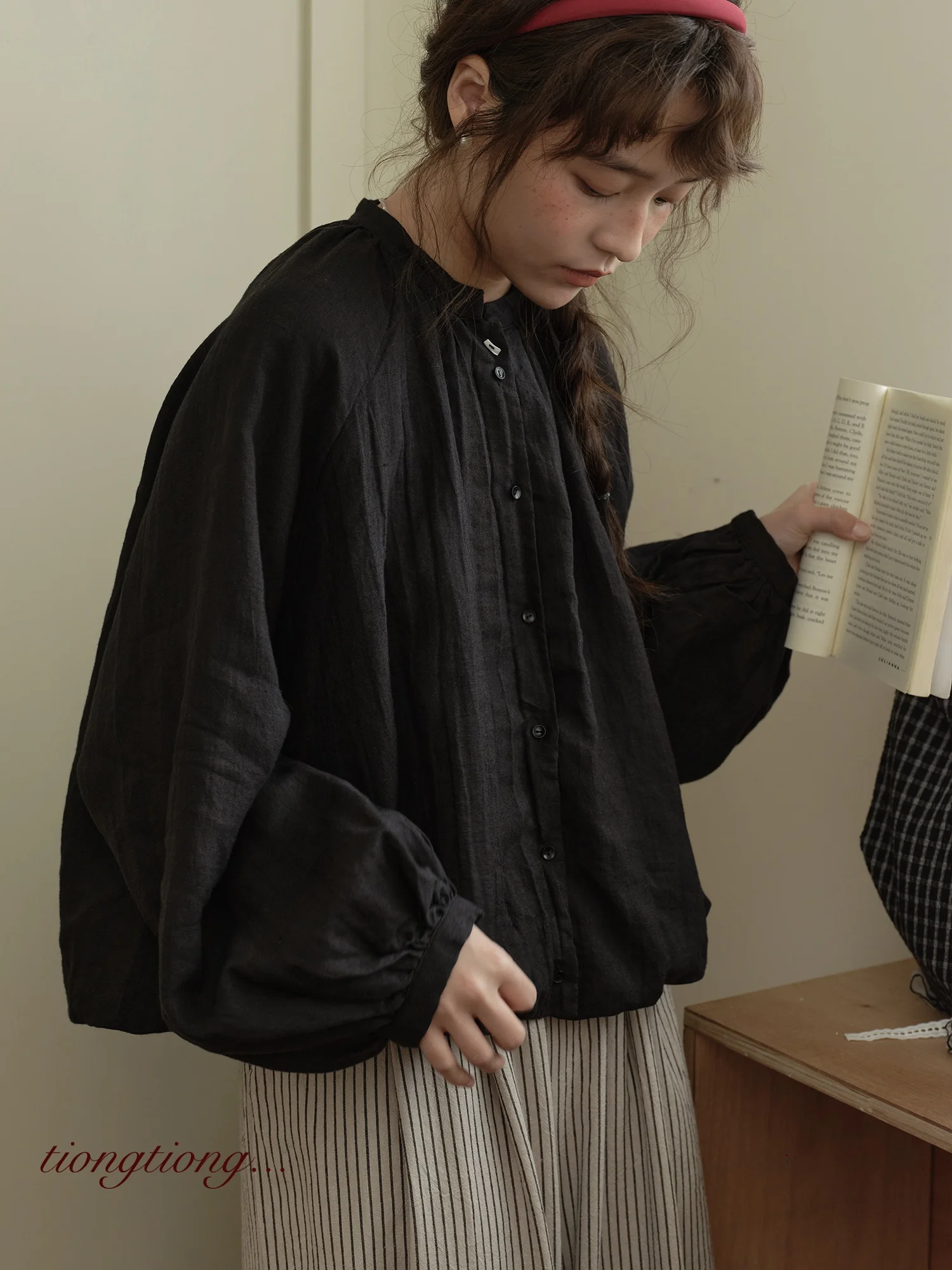 

Loose Fit Long Sleeve Lantern Sleeve Silk Shirt Women's Spring Design Slimming Pure Color round Neckline Traditional...