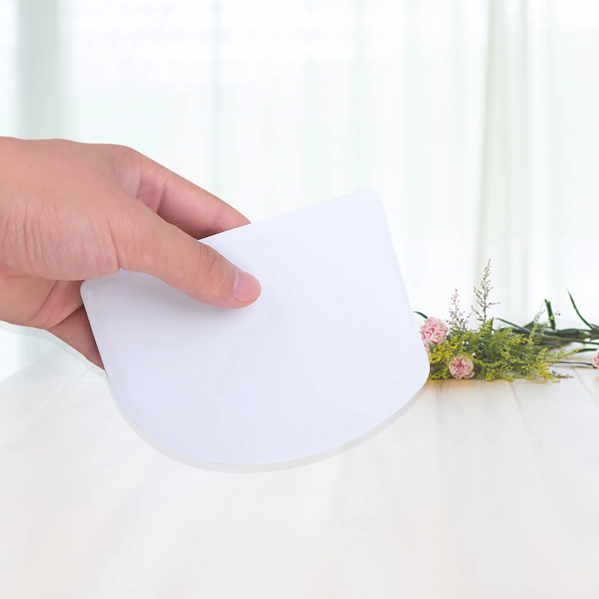 

3Pcs Baking Scraper Plastic Kitchen Dough Cutter Cream Smoother Lightweight Multifunctional Cake Baking Accessories Tools