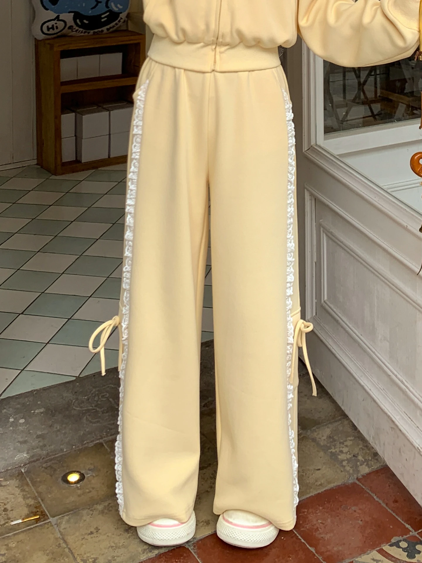 

Женские повседневные брюки Sweet Sle с высокой талией и широкими штанинами, с кружевной отделкой и пэчворком, летняя новинка, универсальные и удобные