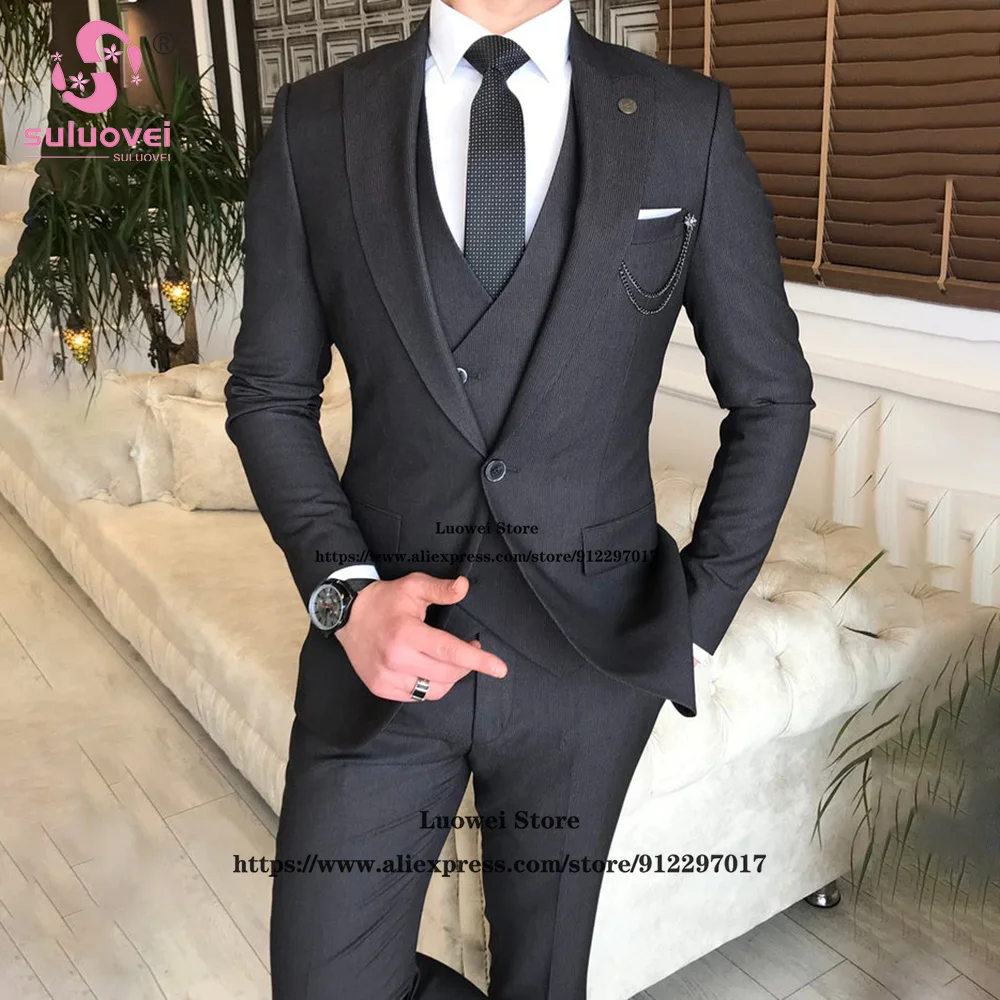 

Fashion Dark Grey Slim Fit Suits For Men 3 Piece Jacket Vest Pants Set Business Blazer Formal Groom Wedding Peaked Lapel Tuxedo