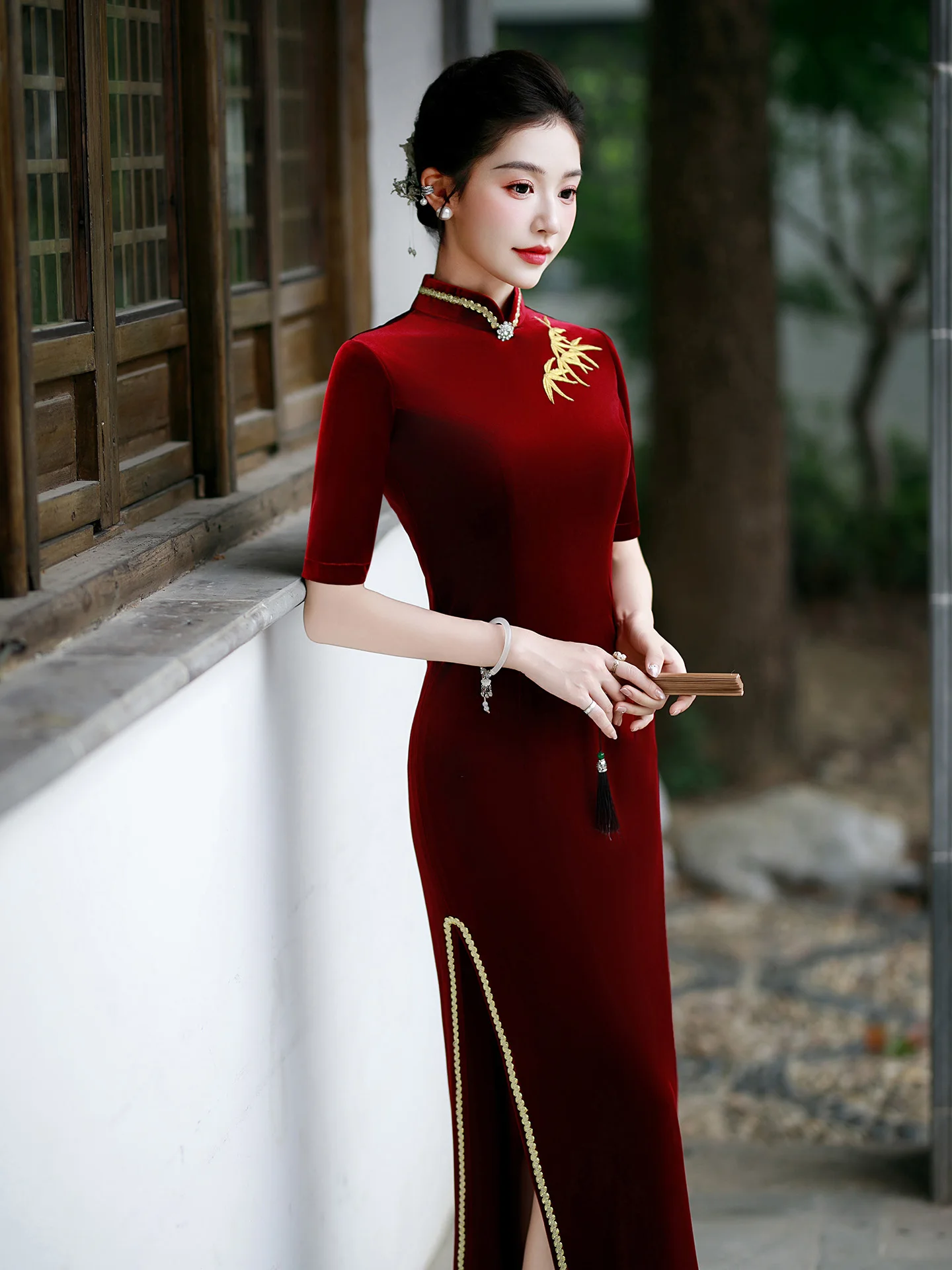 

Золотистый бархатный костюм Dr Chinese Sle Mid-Sve Performance Costume, удлиненная версия, ретро-дизайн, с высоким разрезом, дышащий, полиэстер...