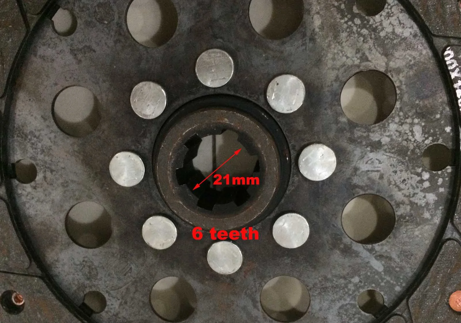 Fengshou 8'' Clutch disc ( 6-teeth ), Fengshou Tractor Parts, 18-25HP