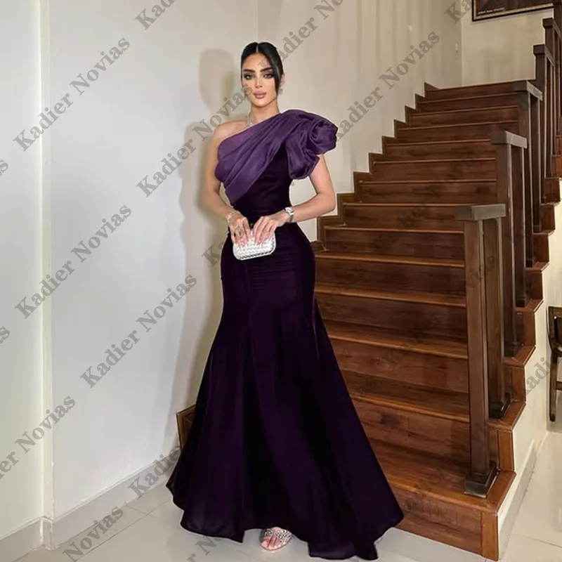 فساتين سهرة رسمية عربية مخصصة باللون الأرجواني الداكن بكتف واحد على الطراز الحديث فساتين مناسبة مخصصة بحورية البحر