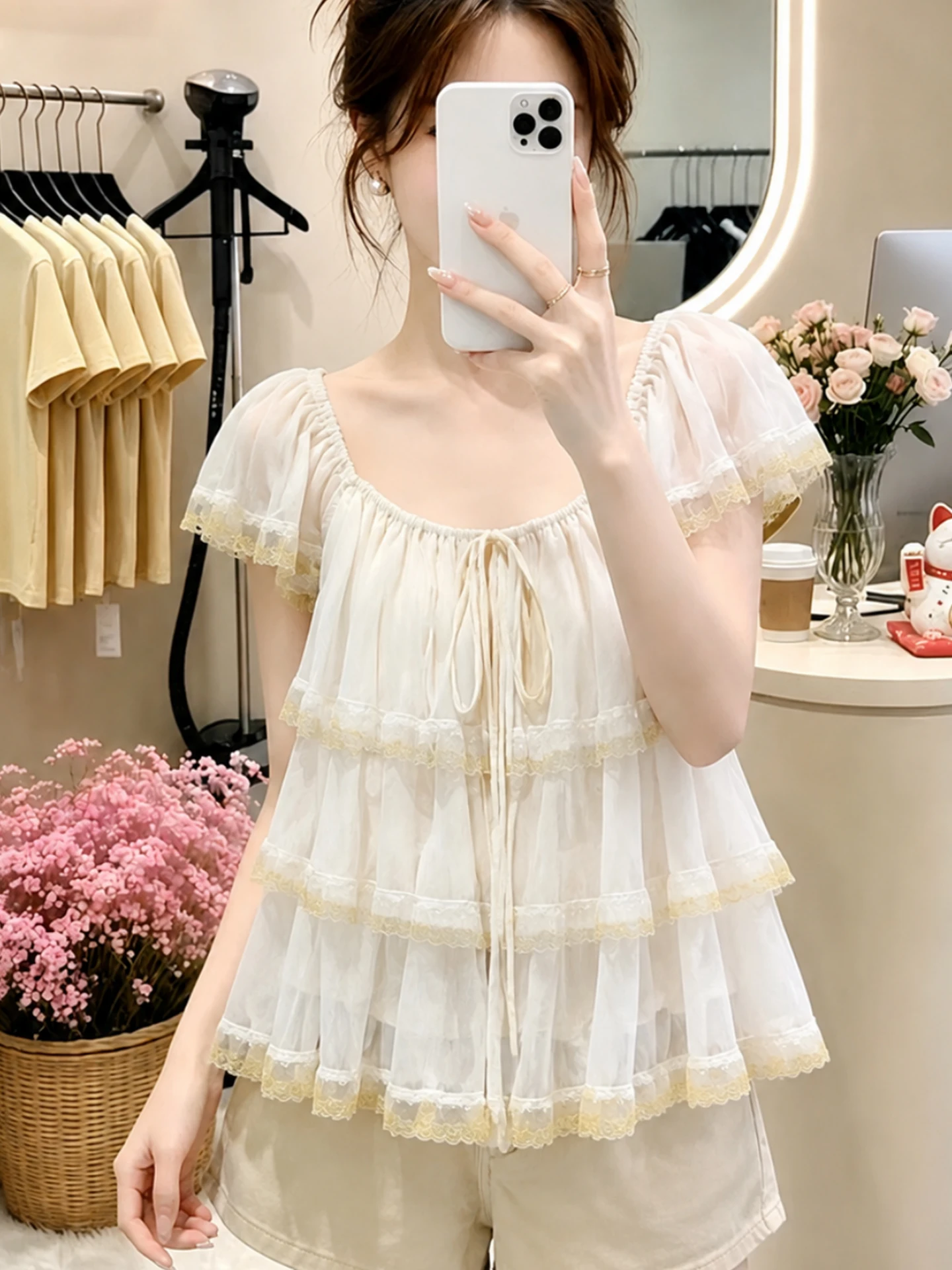 

Sweet Style Square Collar Lace Splicing Women's Top Summer 2026 Floral Layering Slimming Versatile Short Sleeve Shirt