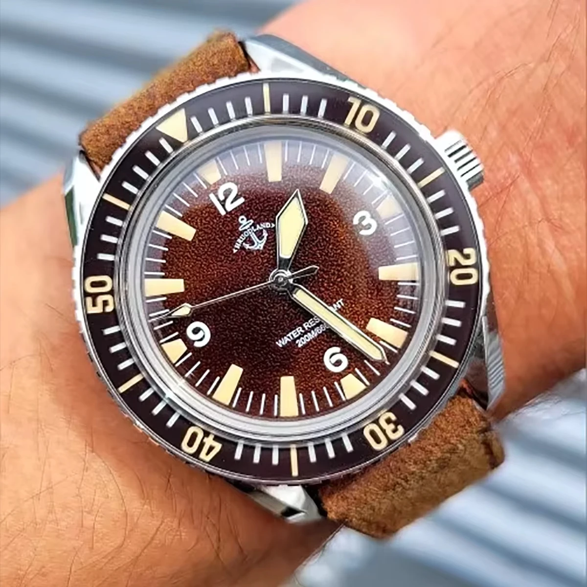 Hruodland NUOVO 2025 Retro Sport Orologio da uomo NH35 Meccanico automatico in acciaio inossidabile Orologio da polso impermeabile in pelle marrone reloj