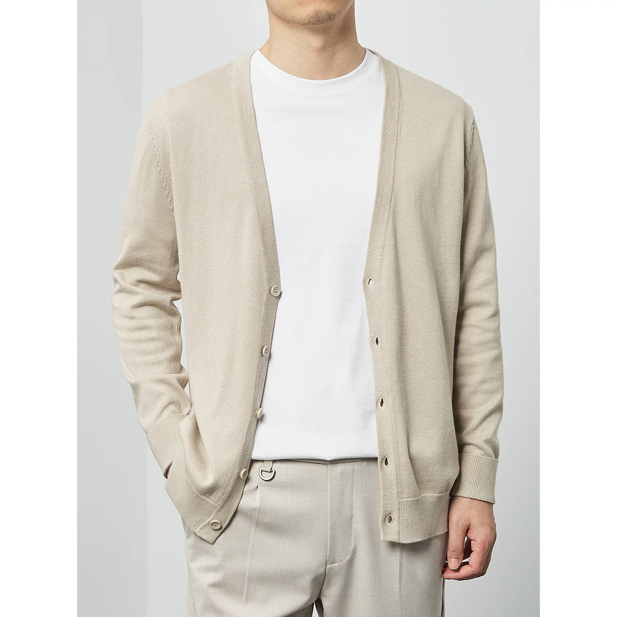 

Men's Knitted Cardigan 2026 Spring and Autumn Basic Sweater V-neck Solid Color Knitted Sweater