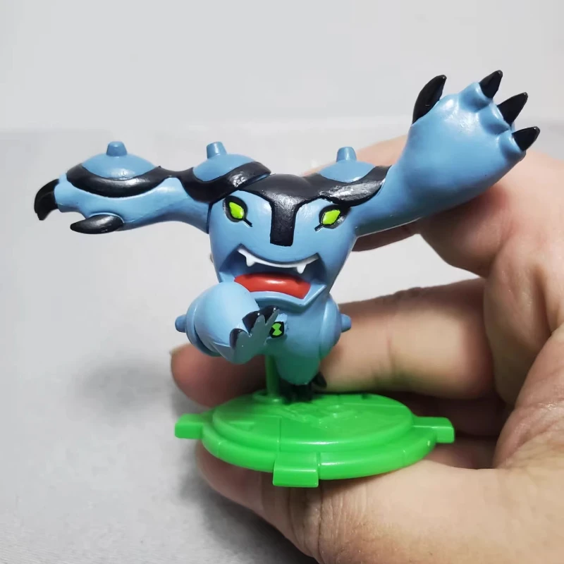 أنيمي الشكل BEN10 Omnitrix بن Tennyson Kineceleran أربعة أذرع مفصلية Diamondhead لعبة مجسمة جمع حلية هدايا الاطفال