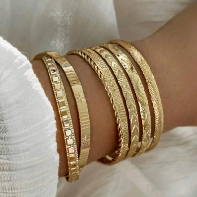 7pcs/set Retro Gold Carved Heart Hexagon Star Twists Geometric Opening Bangle Set Women Cuff Bracelet Fashion Jewelry