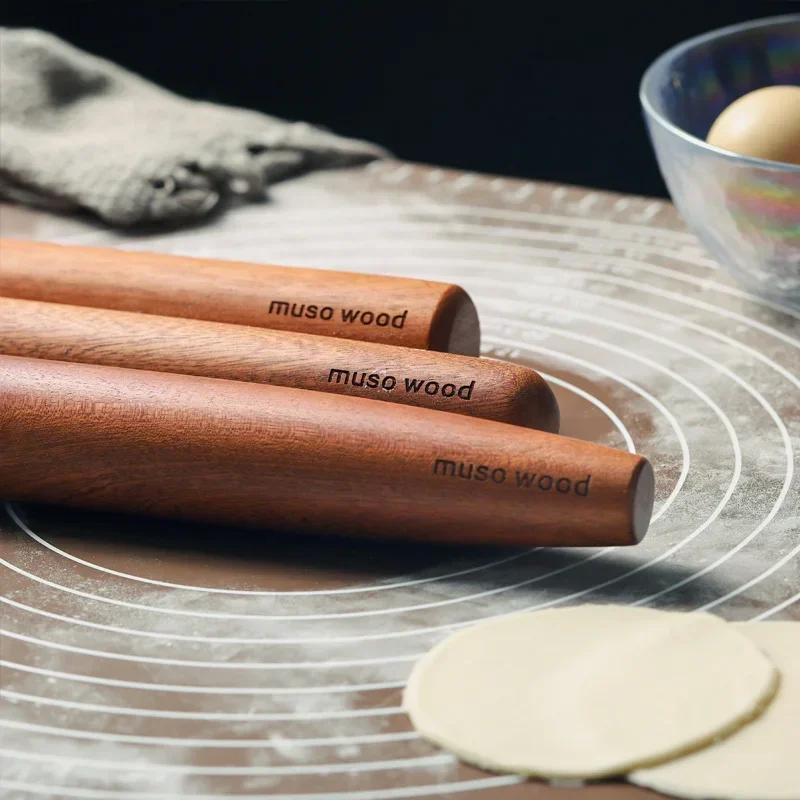 دبوس لف فرنسي من الخشب الموسو للخبز ، بكرة مدببة للفندان ، قشرة فطيرة ، بسكويت ، معجنات ، خشب ، 40 شو