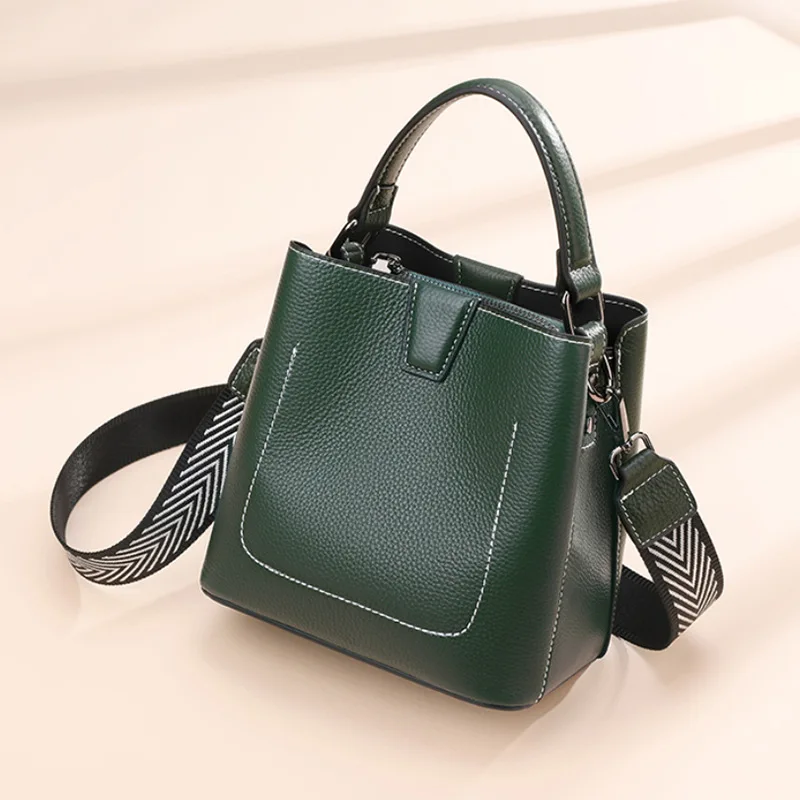 

2024 New Cowhide Hand Bucket Bag Europe and The United States Retro Single Shoulder Crossbody Bag Multi-purpose Large Handbag