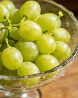 

Портативный водный пистолет 2026Kung Fu Panda с 4 струями, Hydro H2O2, аппарат для лифтинга лица и косметических процедур